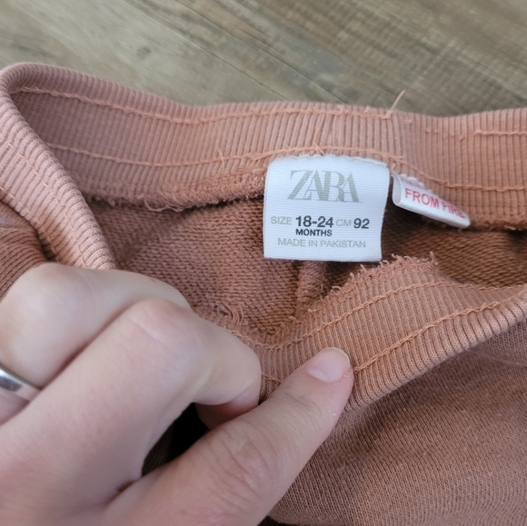 Zara Kids Jogger Sweatpants Size 18-24 Months - Picture 3 of 4